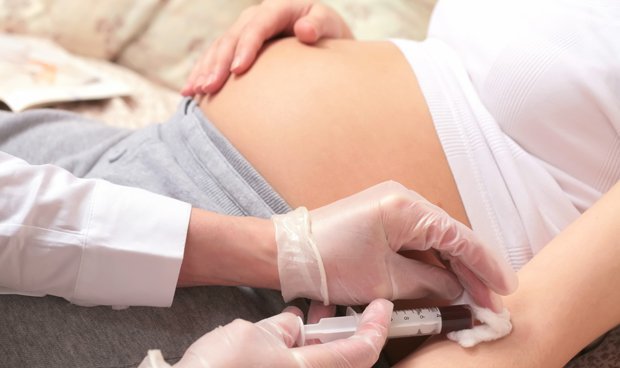 Tại sao phụ nữ mang thai lại tăng đường huyết