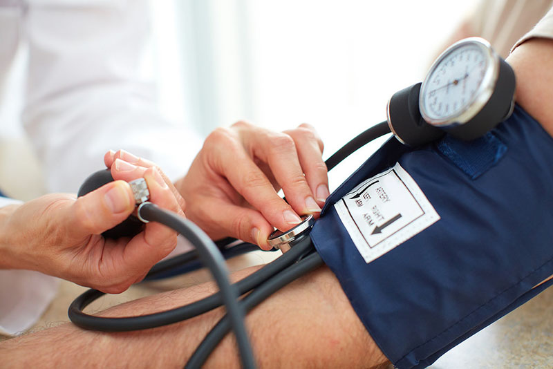 Huyết áp thấp ở người già cần lưu ý và phòng tránh kịp thời