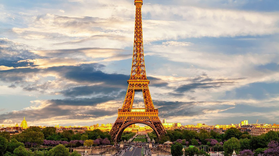 Chiêm ngưỡng vẻ đẹp của tháp Eiffel