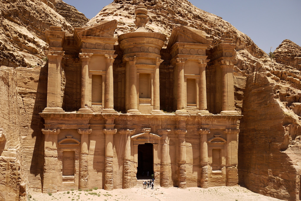 Petra được cho là 1 trong những điểm du lịch hấp dẫn nhất thế giới